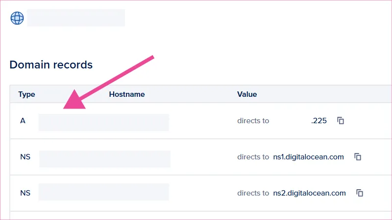 Panel que muestra nuevo registro de dominio Tipo A y la dirección IP pública asociada.
